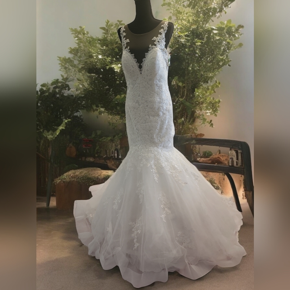 NWT Blu Morilee Bridal dress Size 10